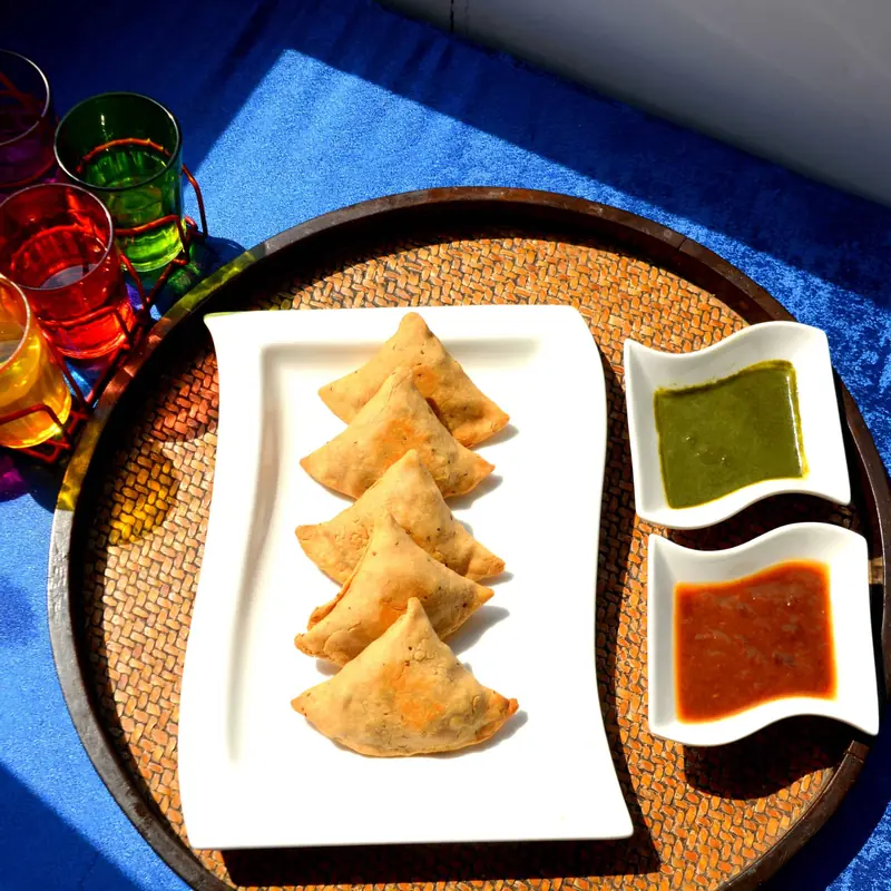 Baked whole wheat samosas with chutneys